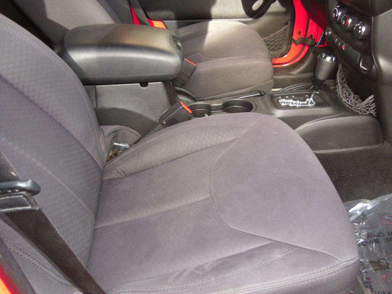 Jeep Wrangler Unlimited 4WD 4dr Sport 2013