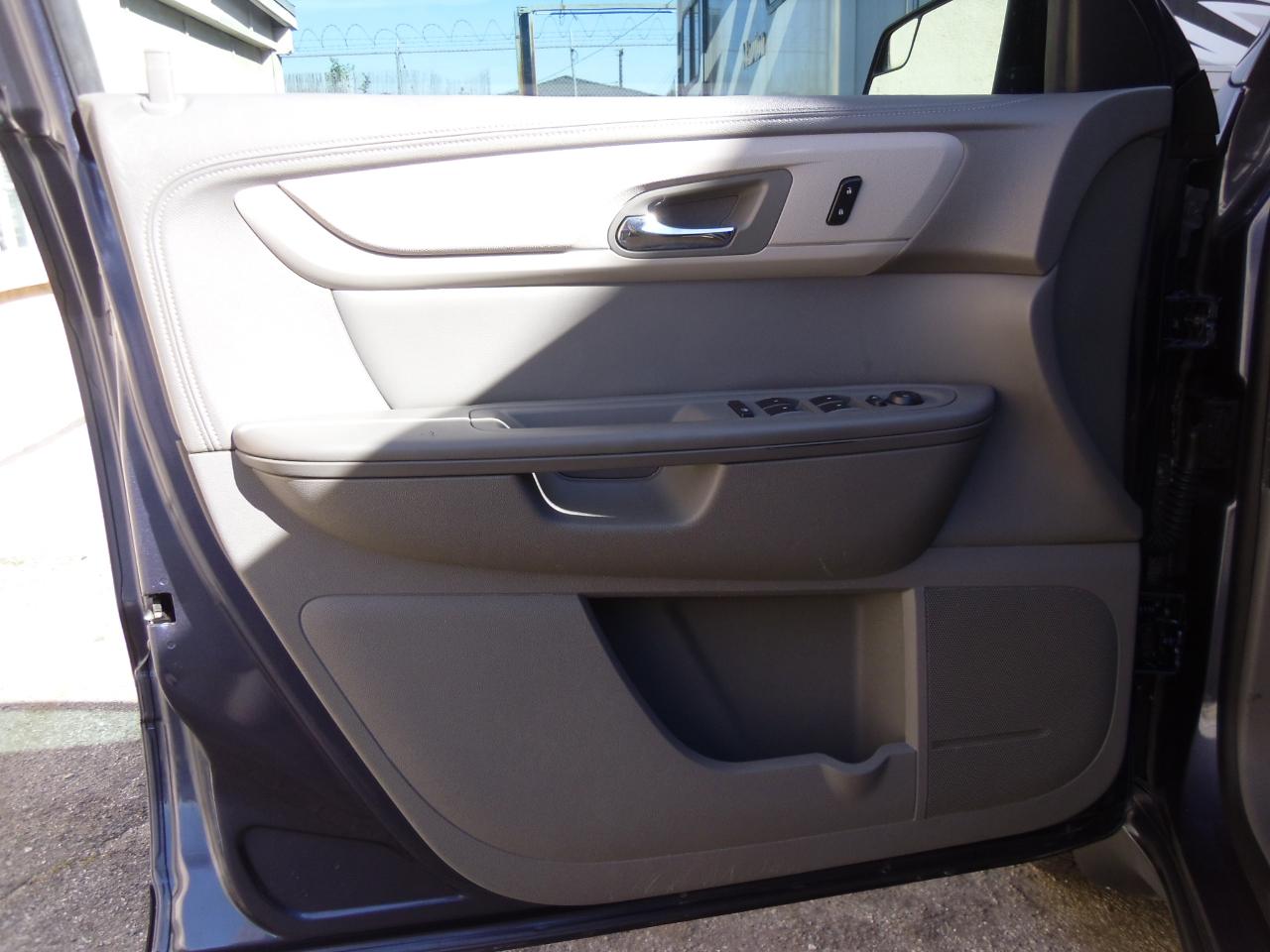 Chevrolet Traverse FWD 4dr LS 2014