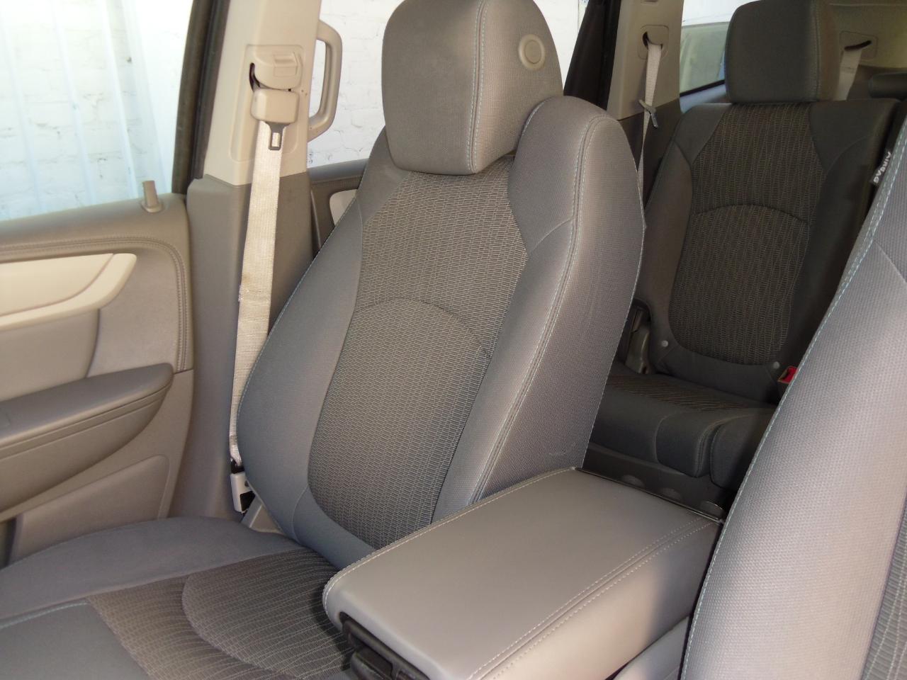 Chevrolet Traverse FWD 4dr LS 2014