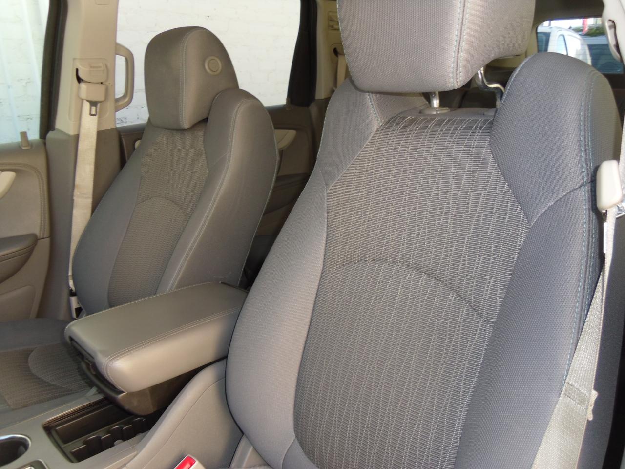 Chevrolet Traverse FWD 4dr LS 2014