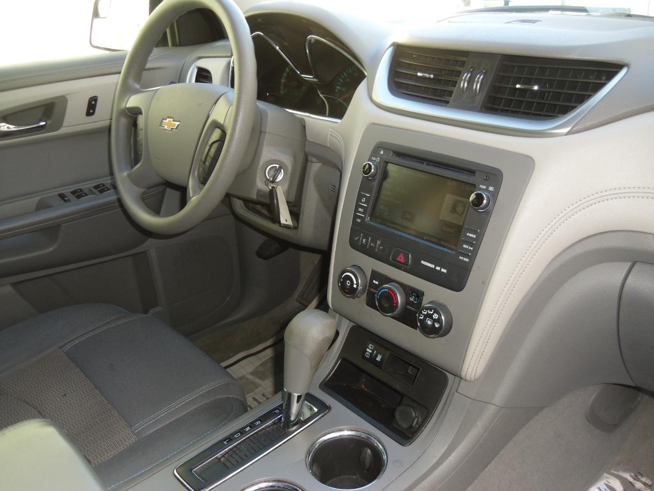 Chevrolet Traverse FWD 4dr LS 2014