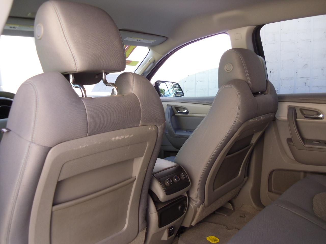 Chevrolet Traverse FWD 4dr LS 2014