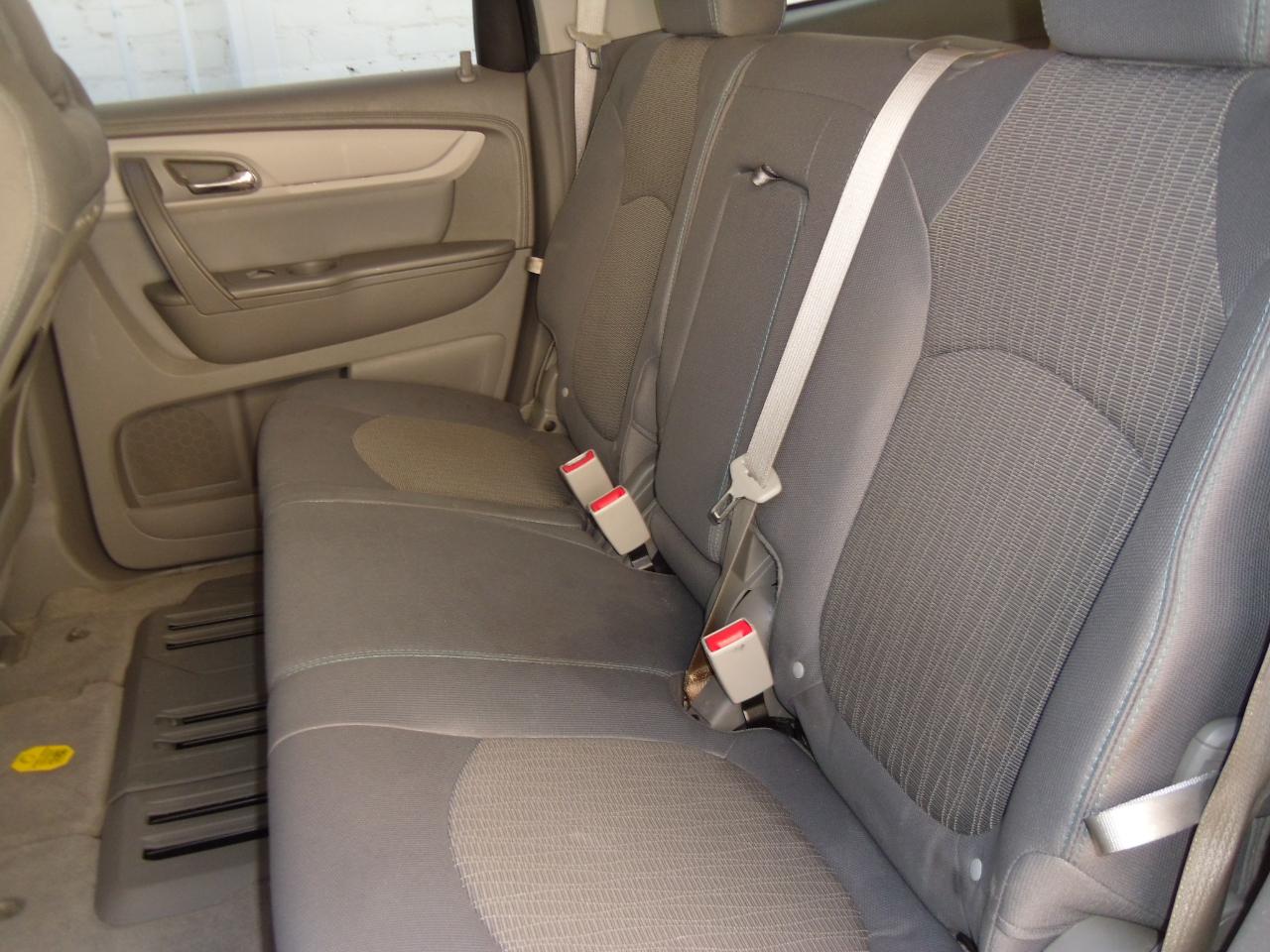 Chevrolet Traverse FWD 4dr LS 2014