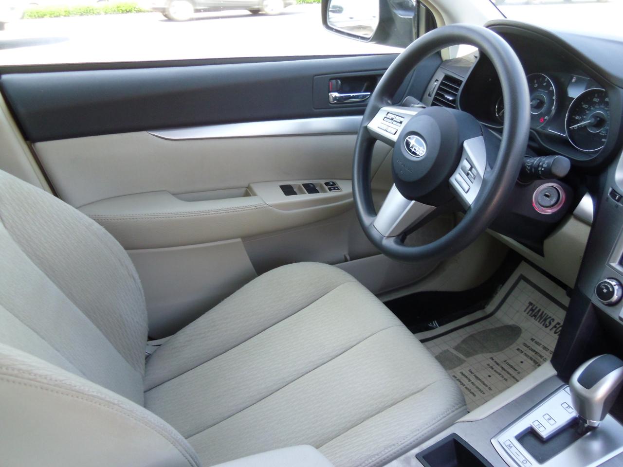 Subaru Outback 4dr Wgn H4 Auto 2.5i 2010