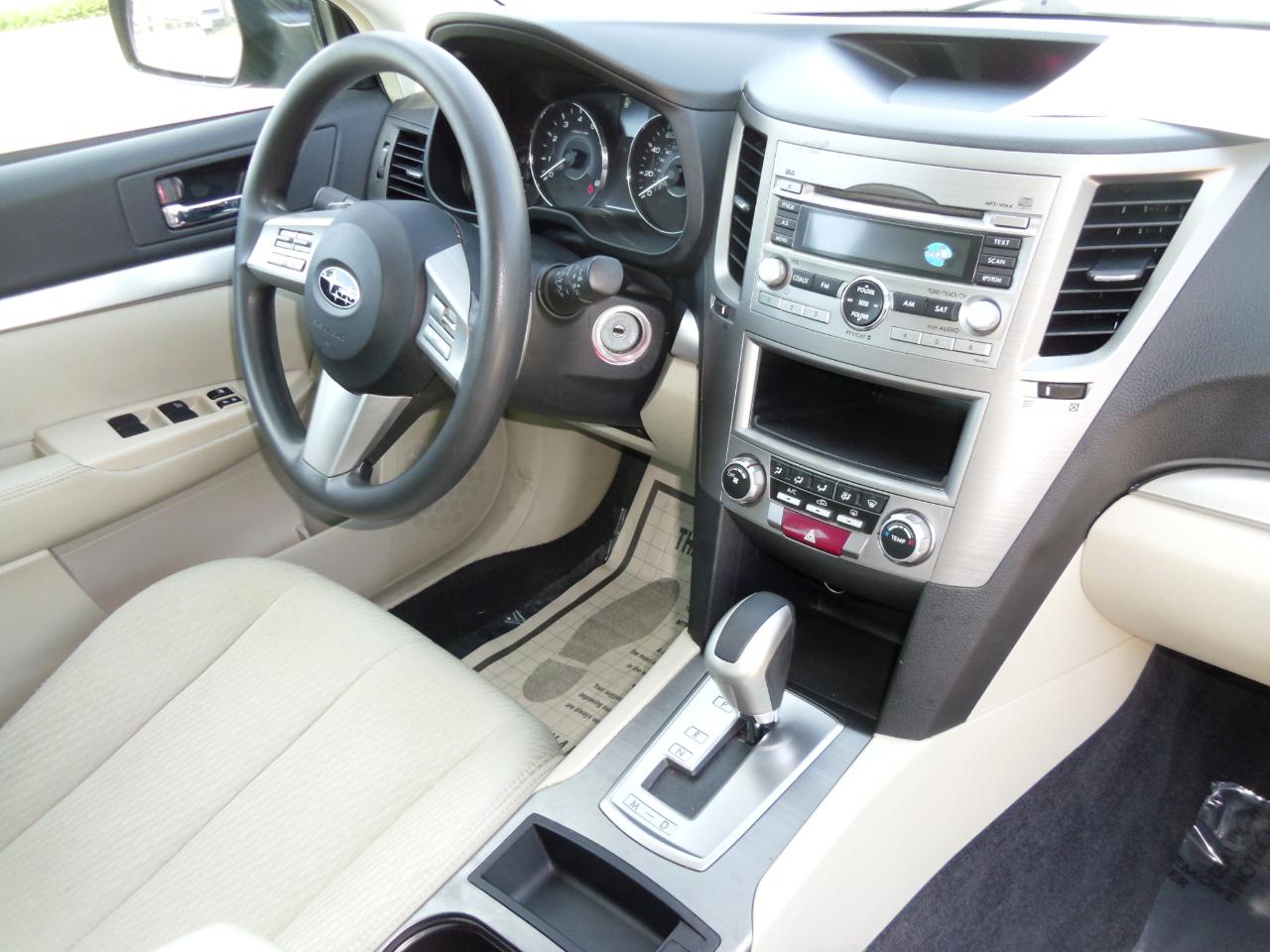 Subaru Outback 4dr Wgn H4 Auto 2.5i 2010