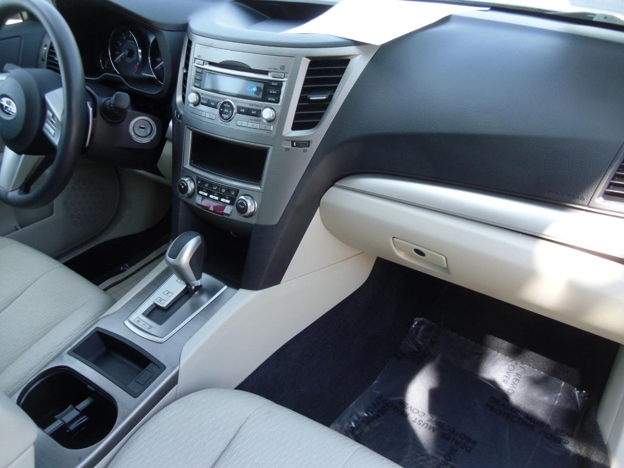 Subaru Outback 4dr Wgn H4 Auto 2.5i 2010