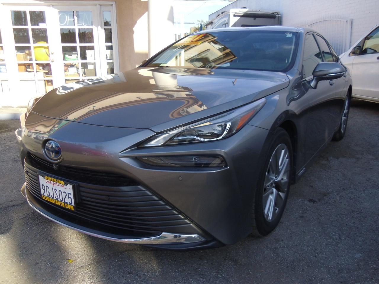 Toyota Mirai XLE Sedan 2021