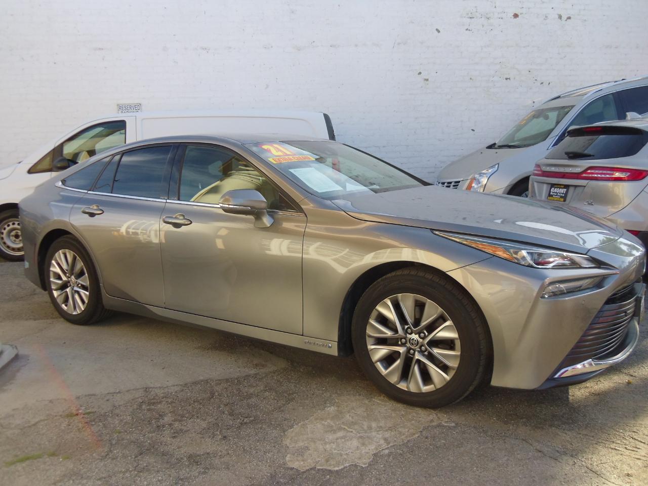 Toyota Mirai XLE Sedan 2021