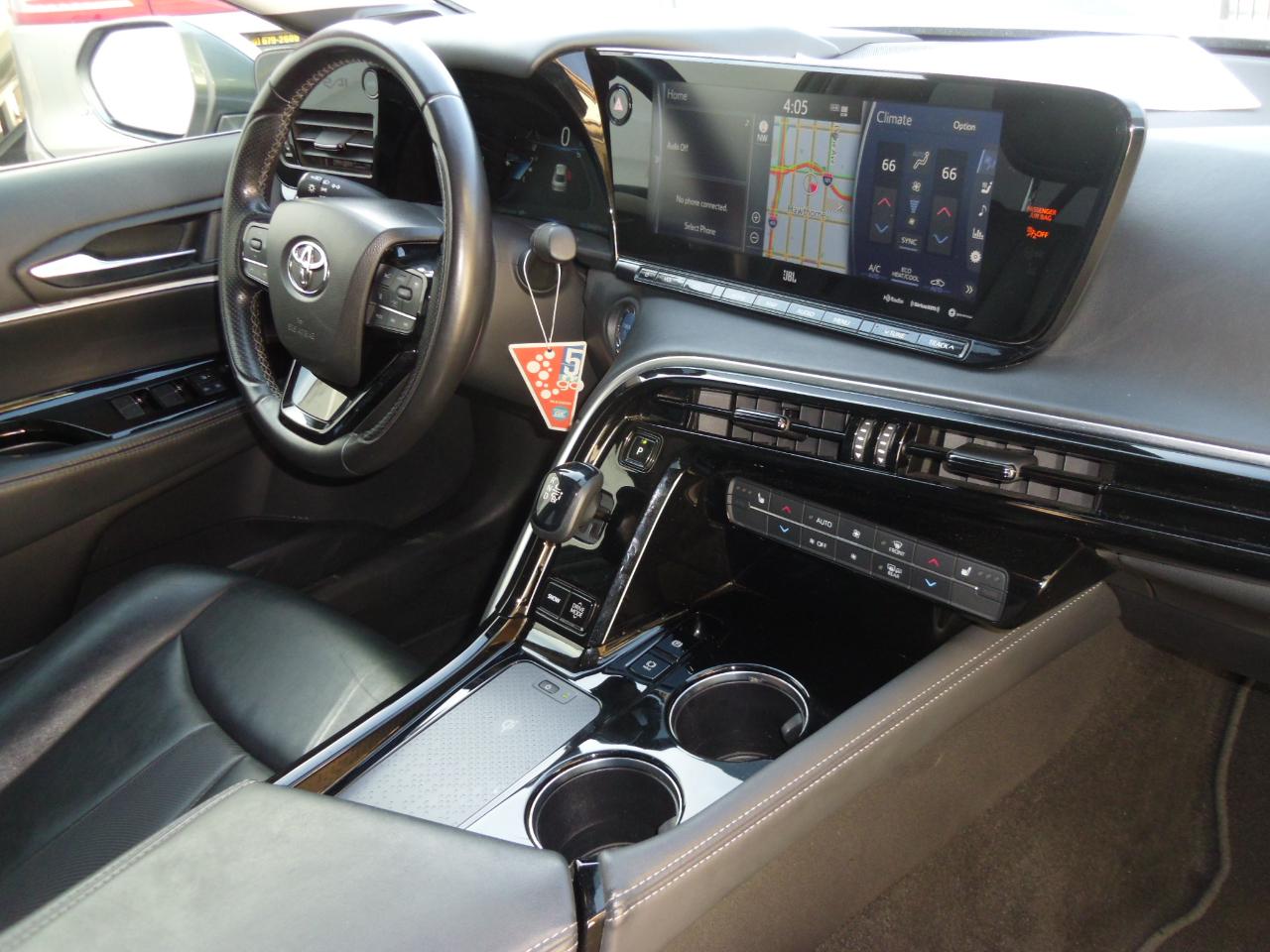 Toyota Mirai XLE Sedan 2021