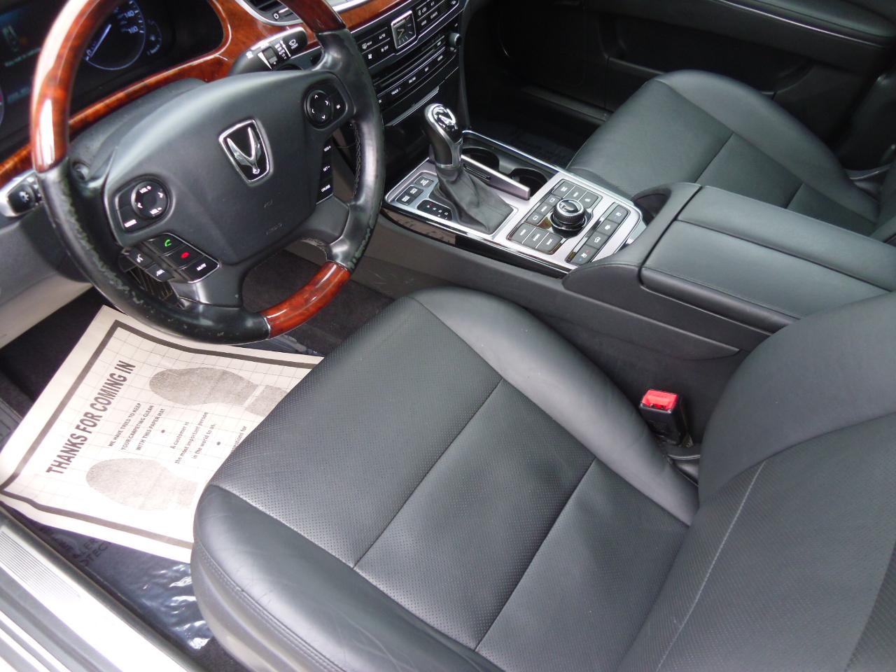 Hyundai Equus 4dr Sdn Signature 2014