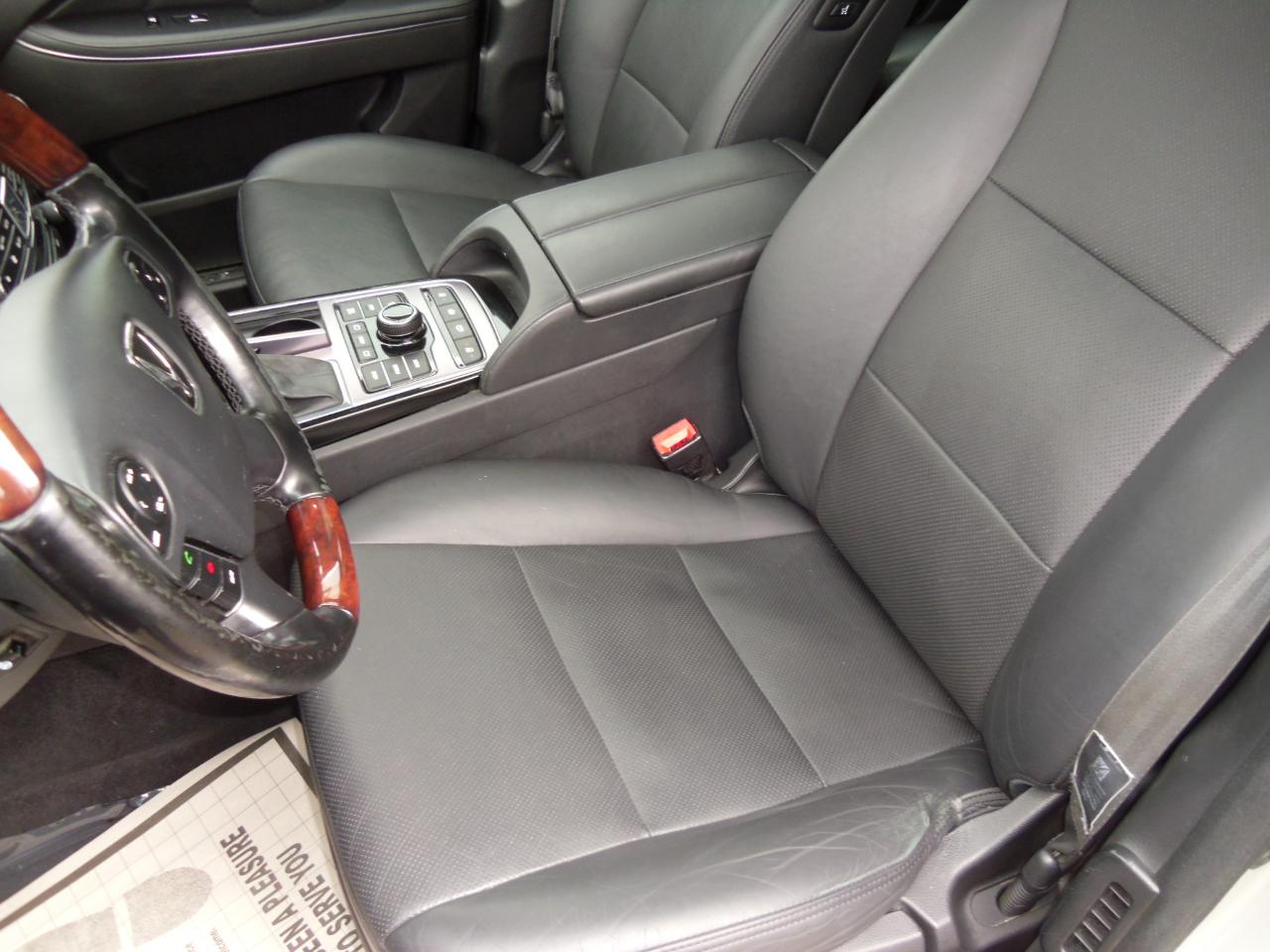 Hyundai Equus 4dr Sdn Signature 2014