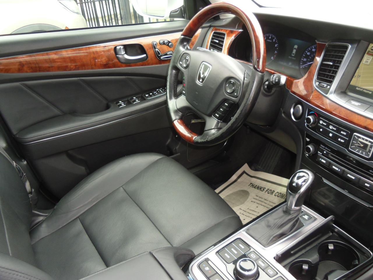 Hyundai Equus 4dr Sdn Signature 2014