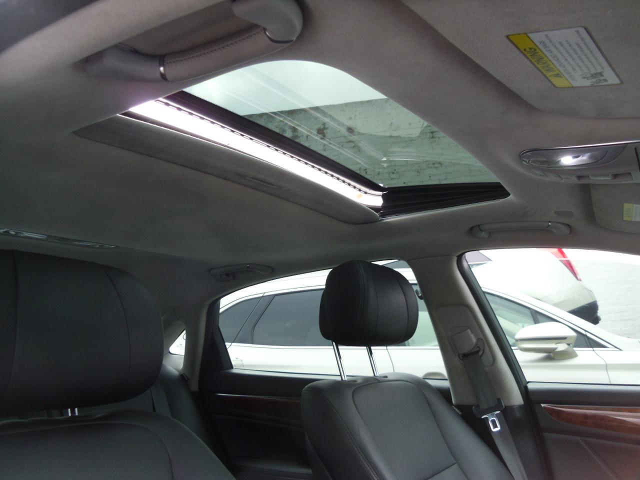 Hyundai Equus 4dr Sdn Signature 2014