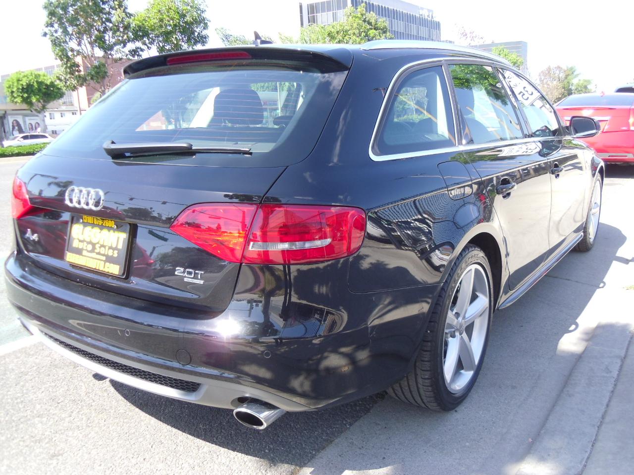 Audi A4 4dr Avant Wgn Auto quattro 2.0T Premium Plus 2012