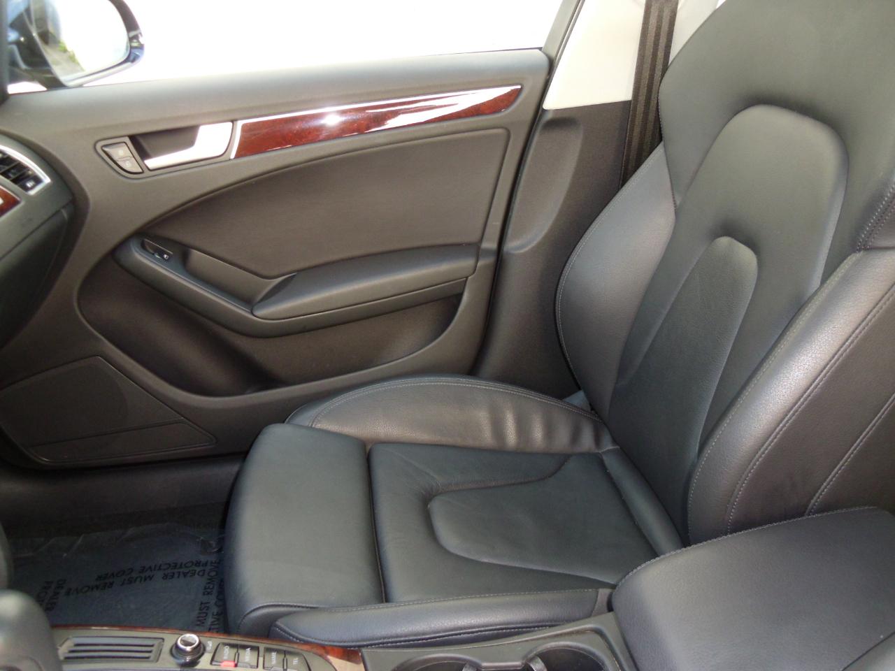 Audi A4 4dr Avant Wgn Auto quattro 2.0T Premium Plus 2012