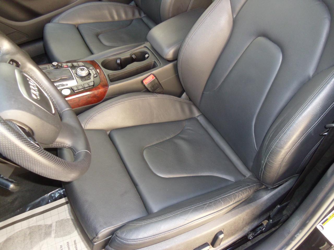 Audi A4 4dr Avant Wgn Auto quattro 2.0T Premium Plus 2012