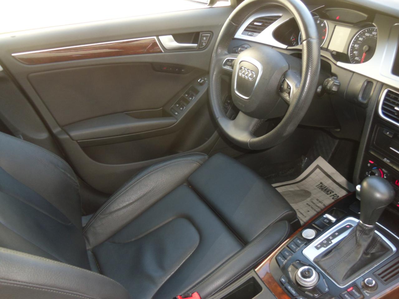 Audi A4 4dr Avant Wgn Auto quattro 2.0T Premium Plus 2012