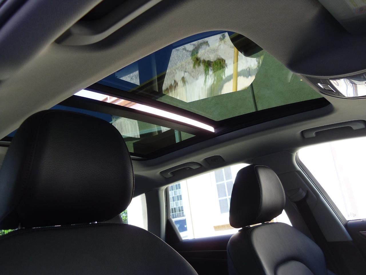 Audi A4 4dr Avant Wgn Auto quattro 2.0T Premium Plus 2012