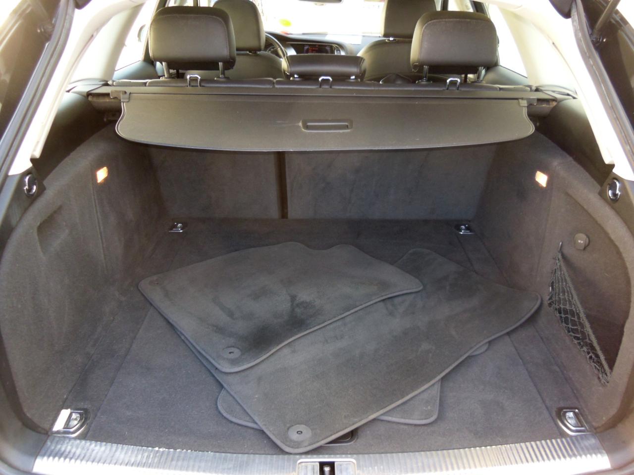 Audi A4 4dr Avant Wgn Auto quattro 2.0T Premium Plus 2012