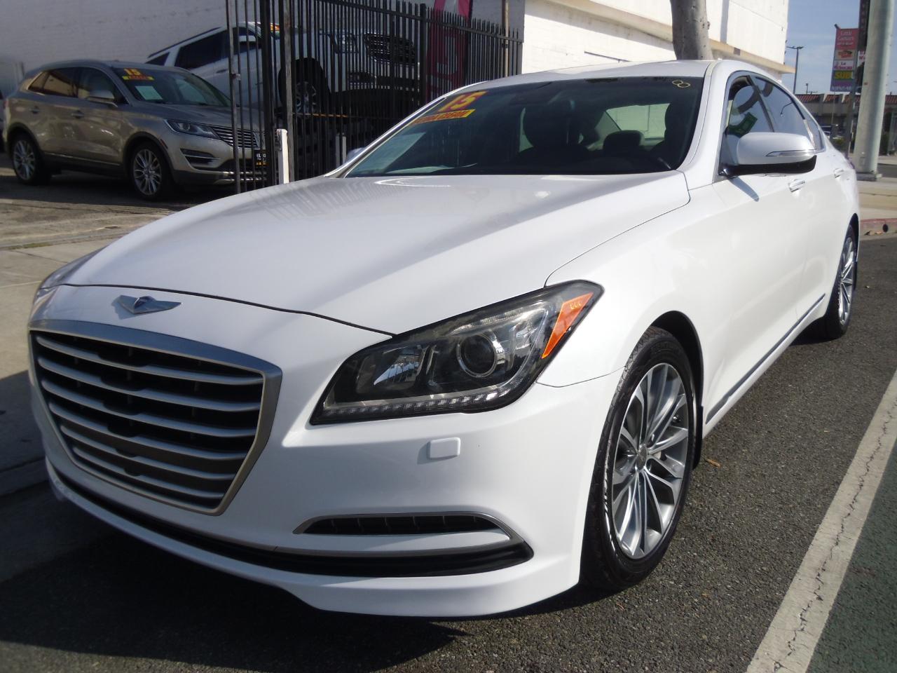 Hyundai Genesis 4dr Sdn V6 3.8L AWD 2015