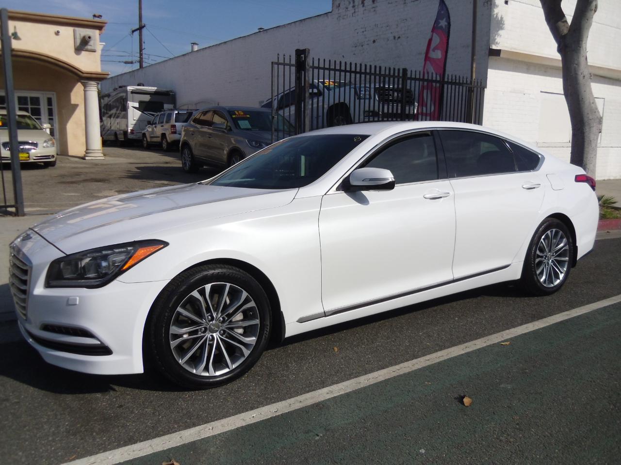 Hyundai Genesis 4dr Sdn V6 3.8L AWD 2015