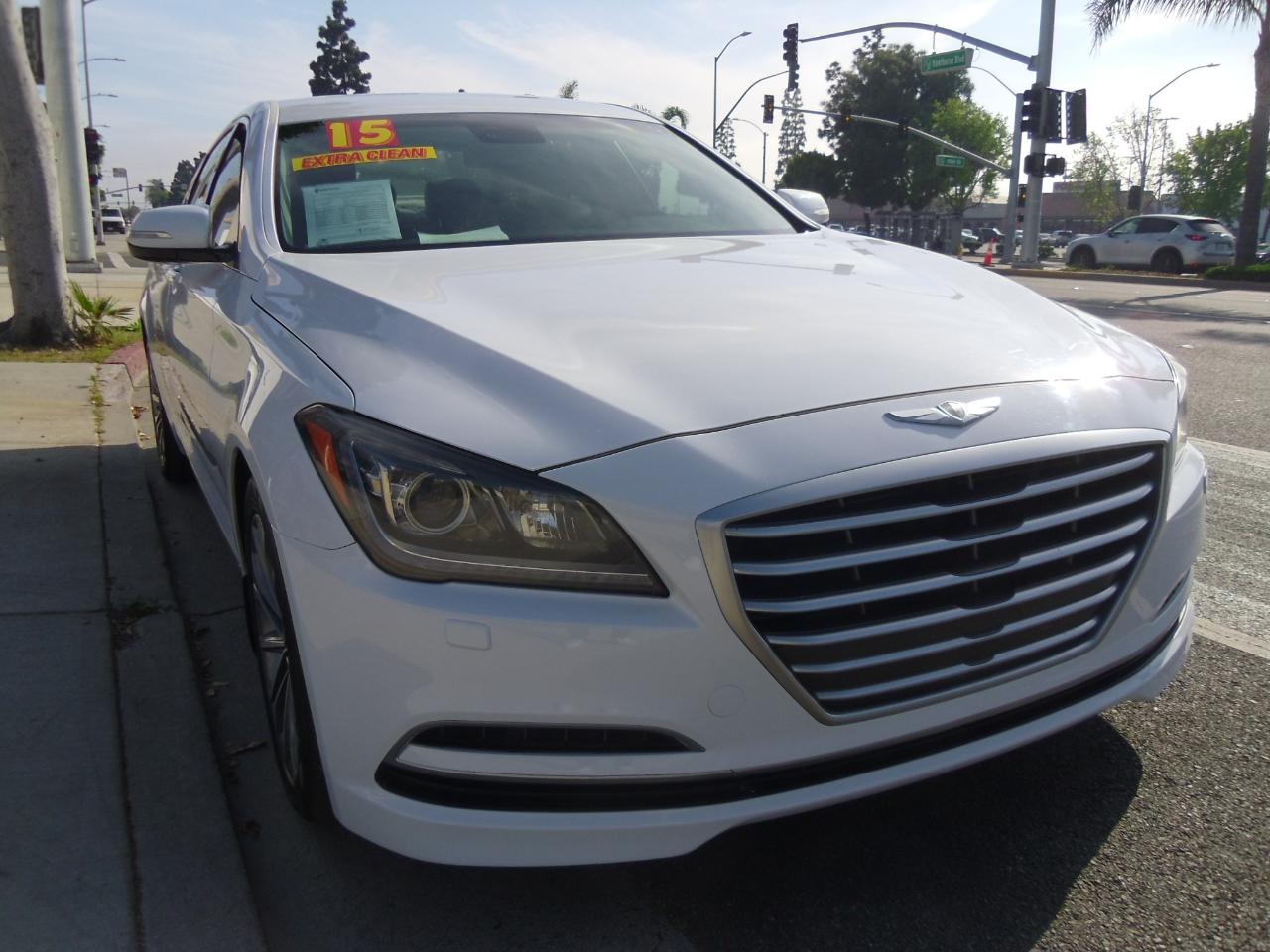 Hyundai Genesis 4dr Sdn V6 3.8L AWD 2015