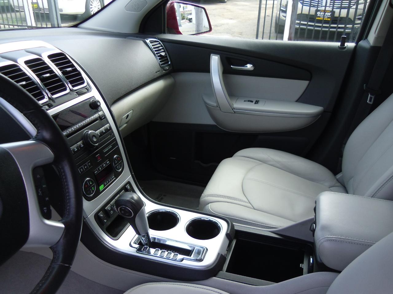 GMC Acadia AWD 4dr SLT2 2010