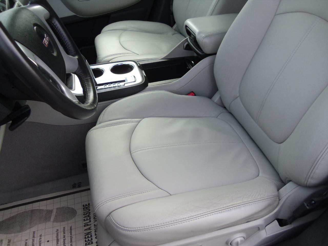 GMC Acadia AWD 4dr SLT2 2010