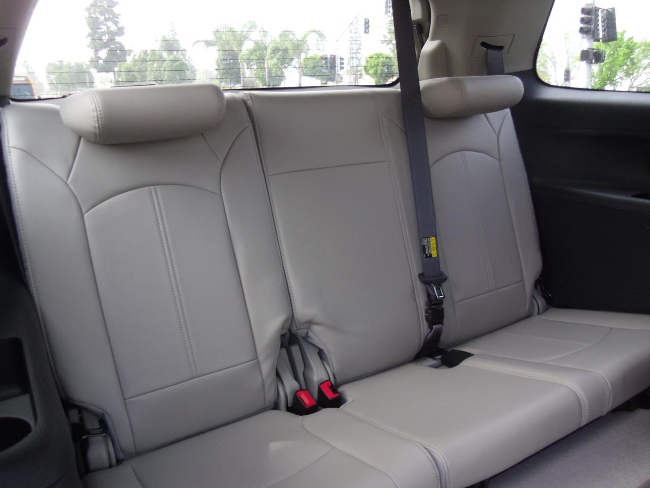 GMC Acadia AWD 4dr SLT2 2010