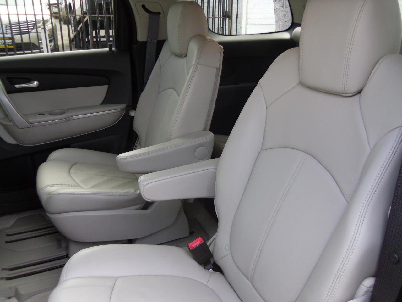 GMC Acadia AWD 4dr SLT2 2010