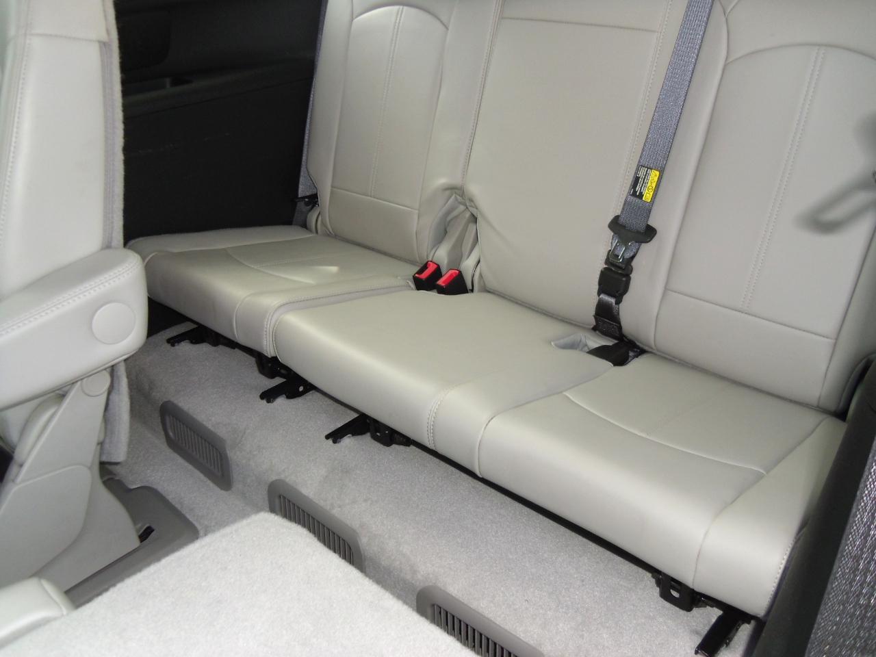 GMC Acadia AWD 4dr SLT2 2010