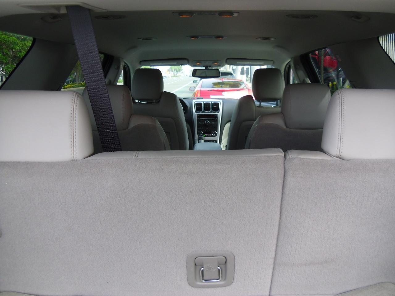 GMC Acadia AWD 4dr SLT2 2010