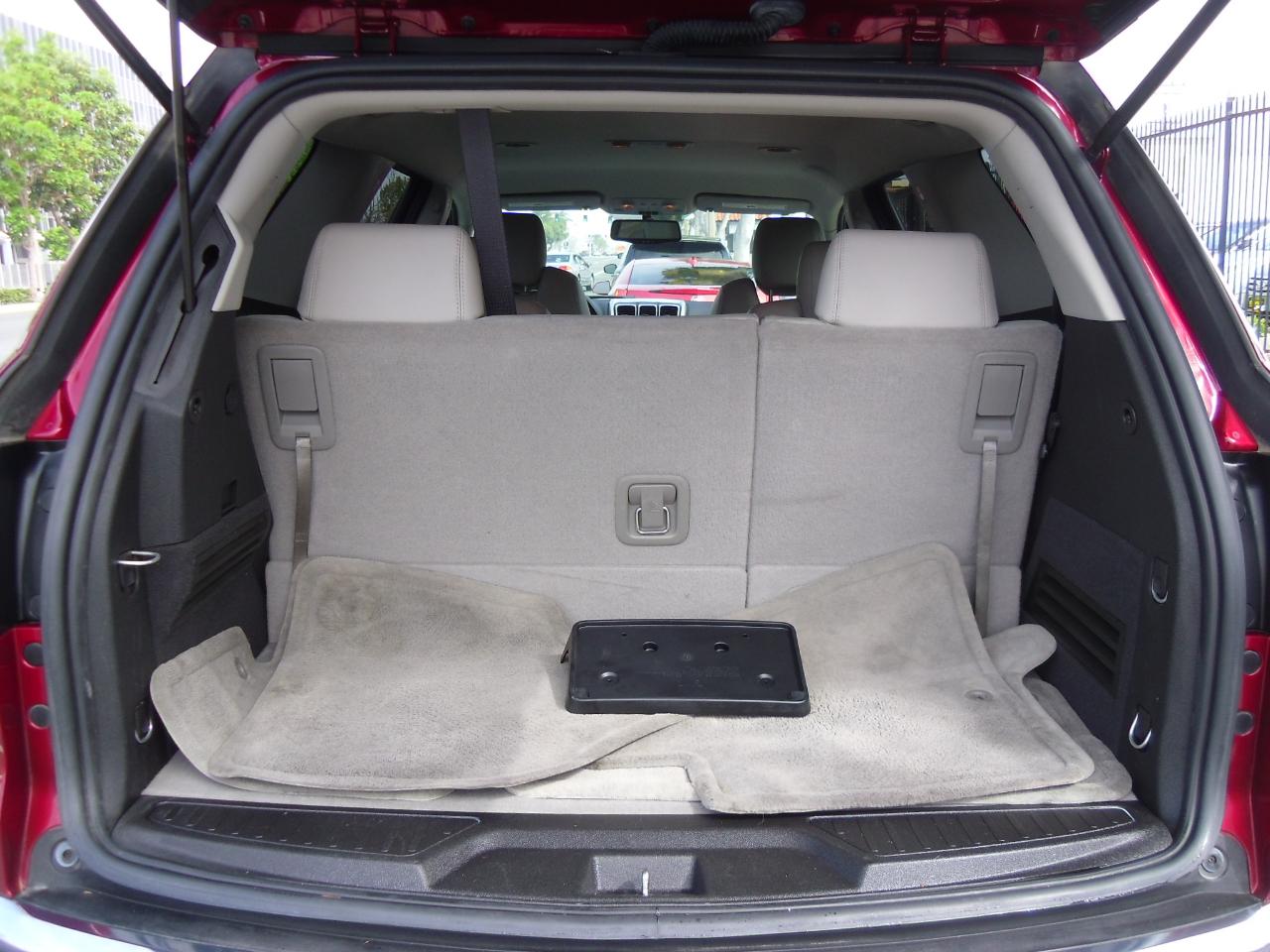 GMC Acadia AWD 4dr SLT2 2010