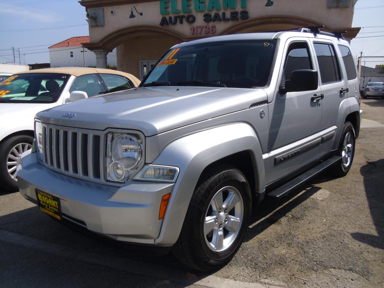 Jeep Liberty 4WD 4dr Sport 2011