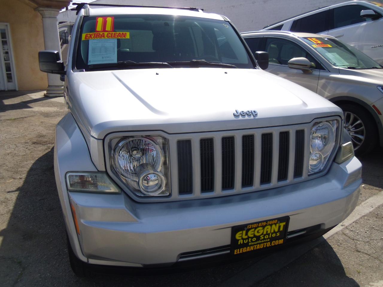 Jeep Liberty 4WD 4dr Sport 2011