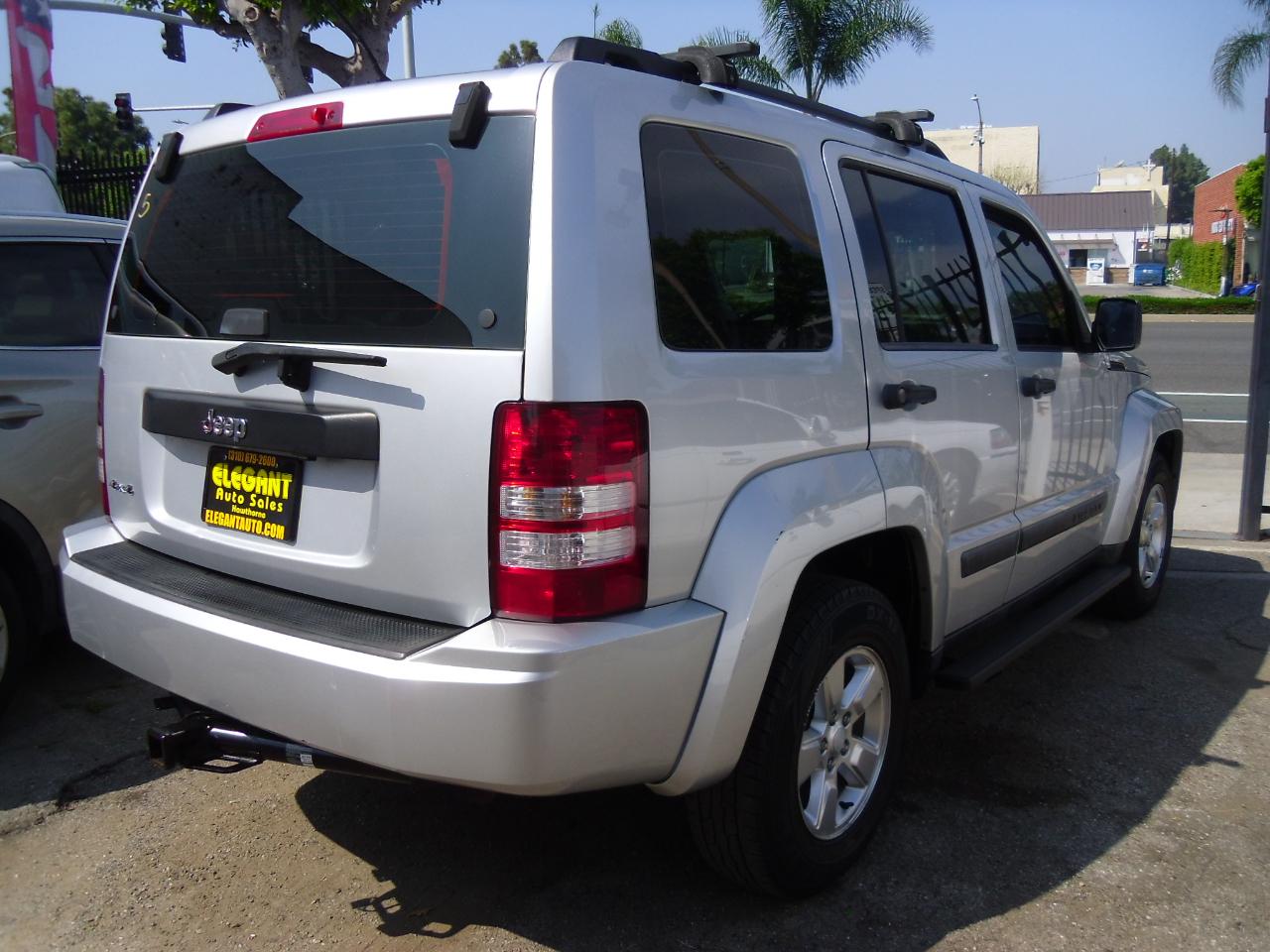 Jeep Liberty 4WD 4dr Sport 2011
