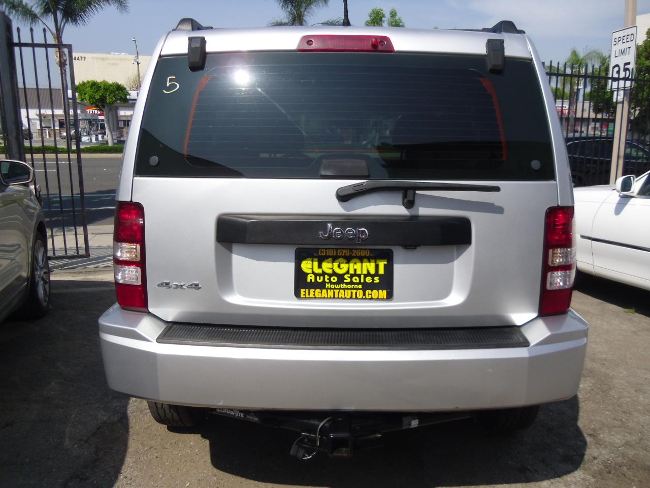 Jeep Liberty 4WD 4dr Sport 2011