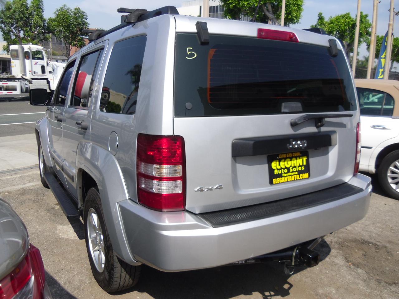 Jeep Liberty 4WD 4dr Sport 2011