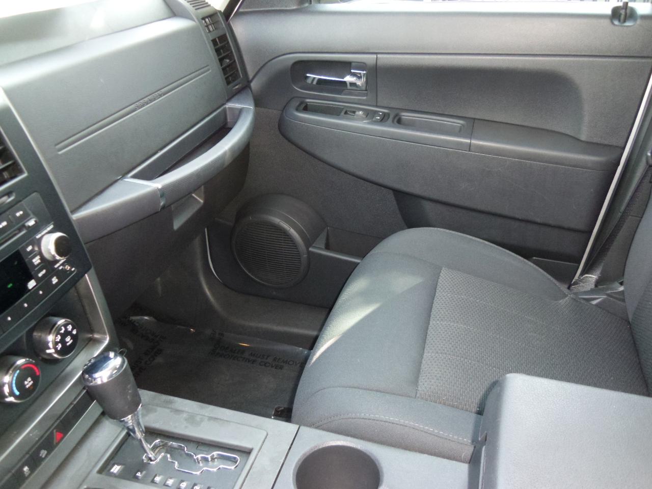 Jeep Liberty 4WD 4dr Sport 2011