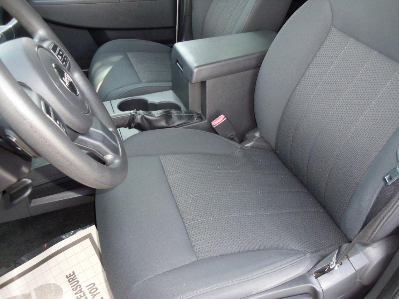 Jeep Liberty 4WD 4dr Sport 2011