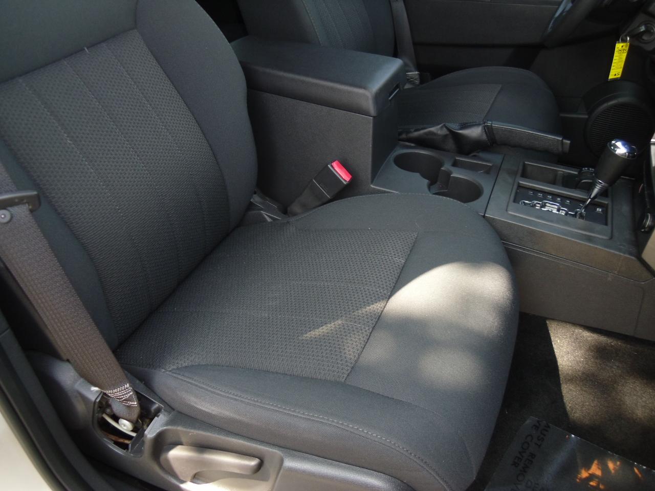 Jeep Liberty 4WD 4dr Sport 2011