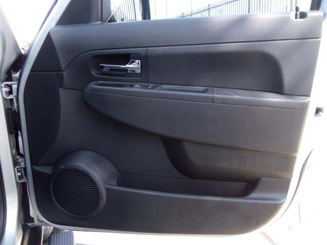 Jeep Liberty 4WD 4dr Sport 2011