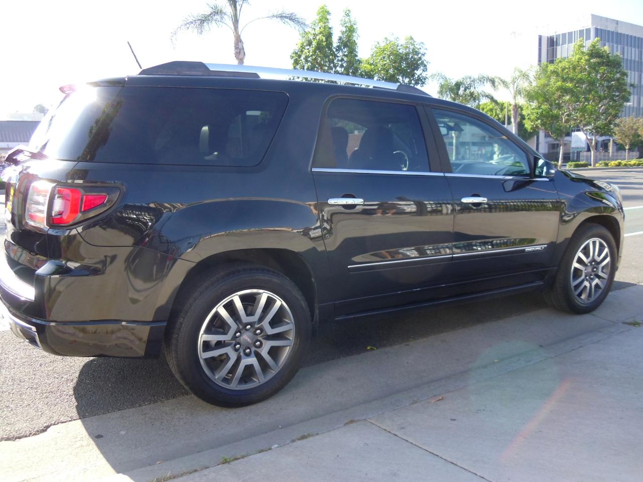 GMC Acadia FWD 4dr Denali 2014