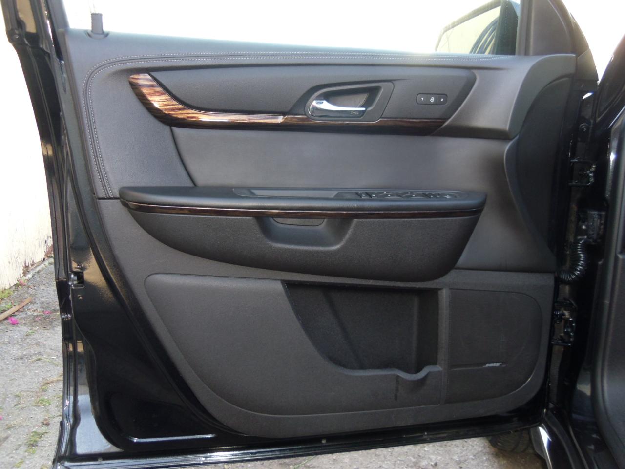 GMC Acadia FWD 4dr Denali 2014