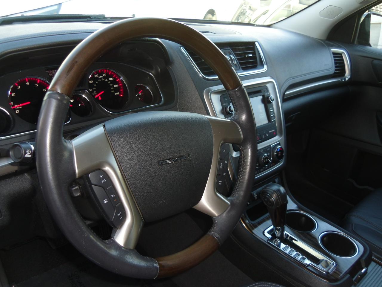 GMC Acadia FWD 4dr Denali 2014