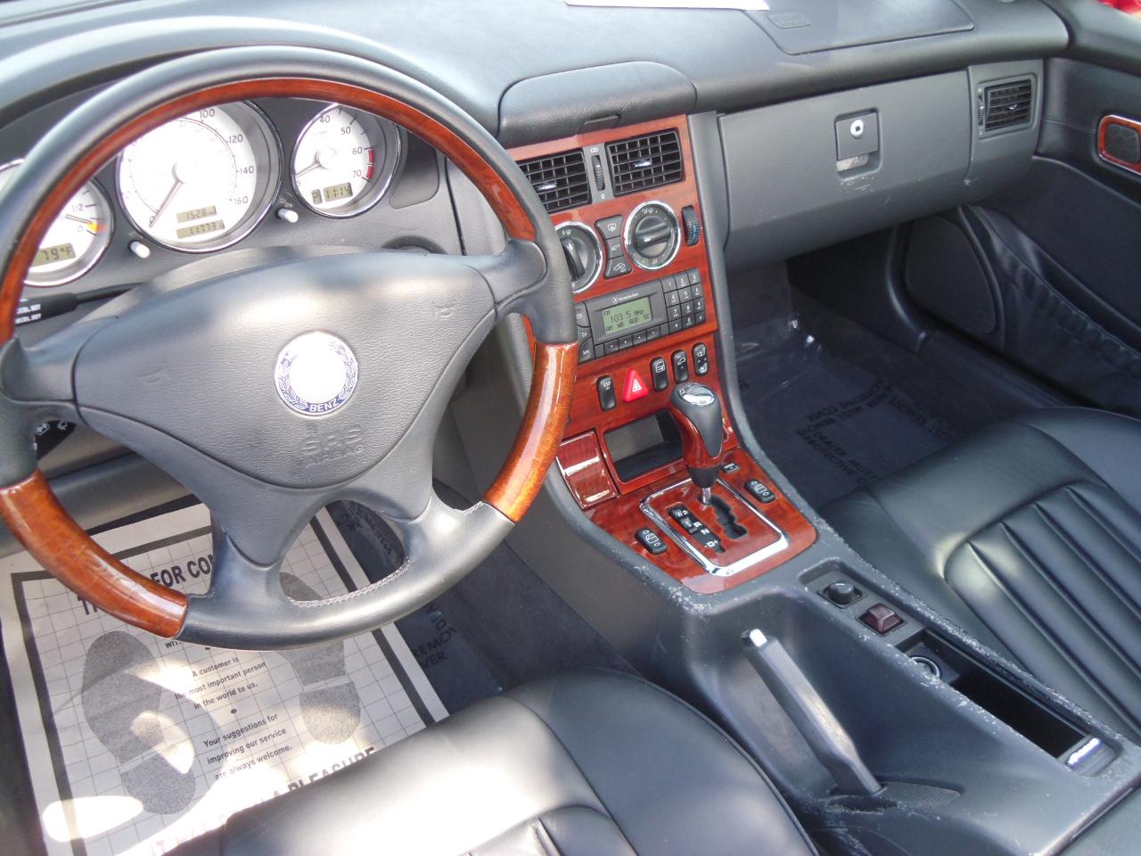 Mercedes-Benz SLK-Class Roadster 3.2L Sp Edition 2004