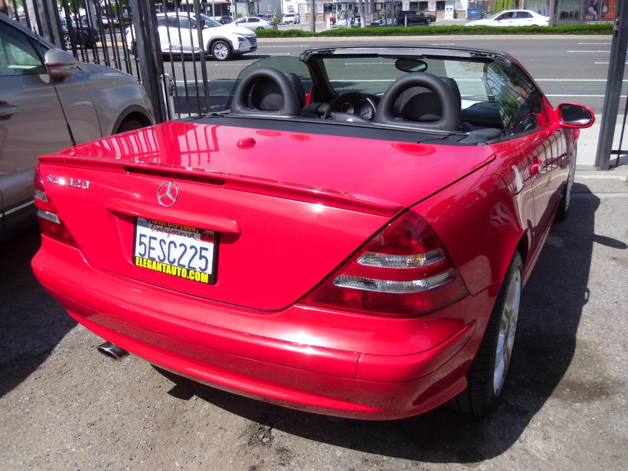 Mercedes-Benz SLK-Class Roadster 3.2L Sp Edition 2004