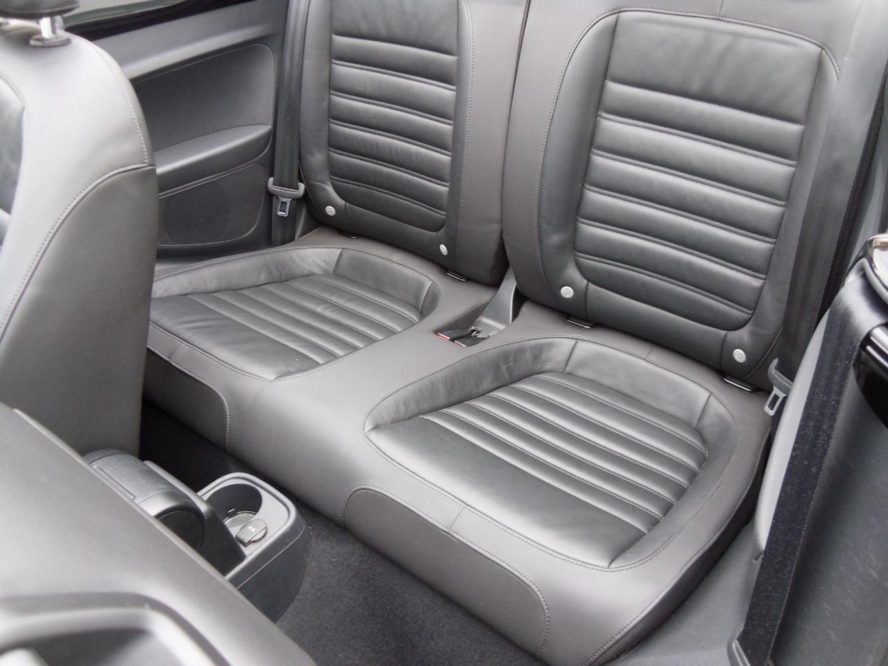 Volkswagen Beetle Convertible 2dr Man 2.0T R-Line PZEV 2014