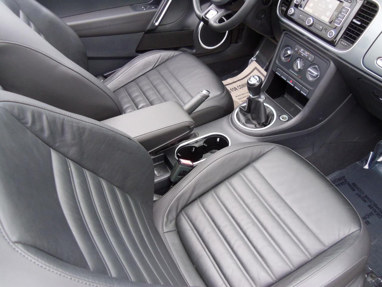 Volkswagen Beetle Convertible 2dr Man 2.0T R-Line PZEV 2014