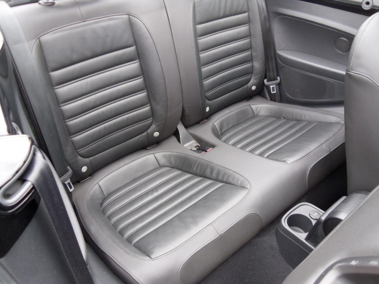 Volkswagen Beetle Convertible 2dr Man 2.0T R-Line PZEV 2014